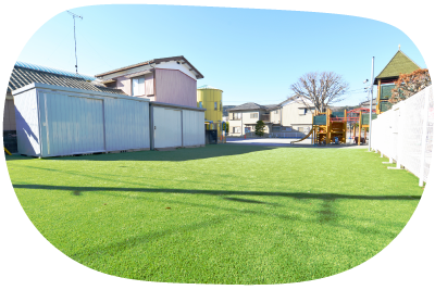人工芝広場